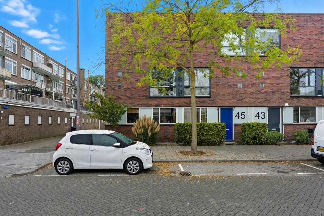 Foto 53 van Moltzerstraat 47