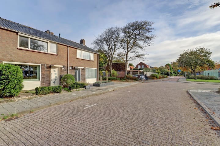 Foto 36 van Van Hogendorpweg 4