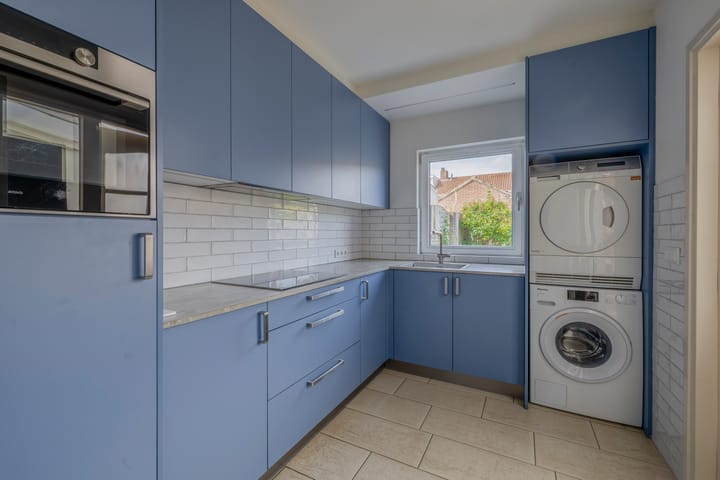 Photo 14 of Pieter Huyssensweg 7