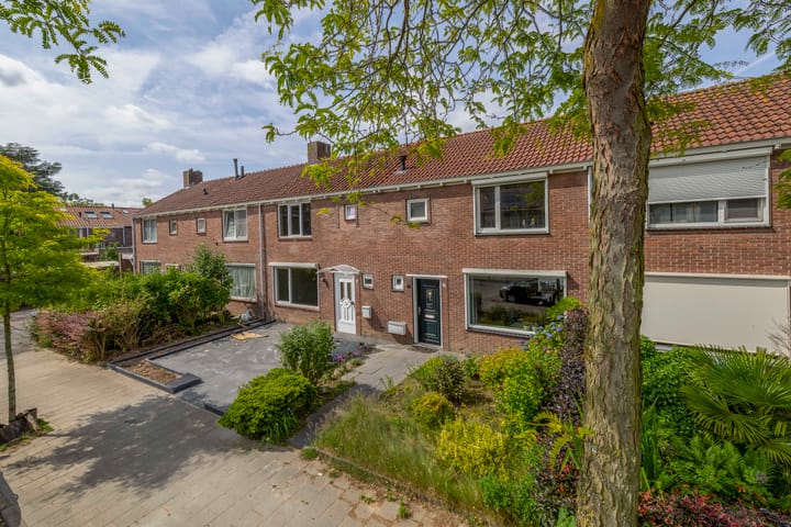 Photo 36 of Pieter Huyssensweg 7