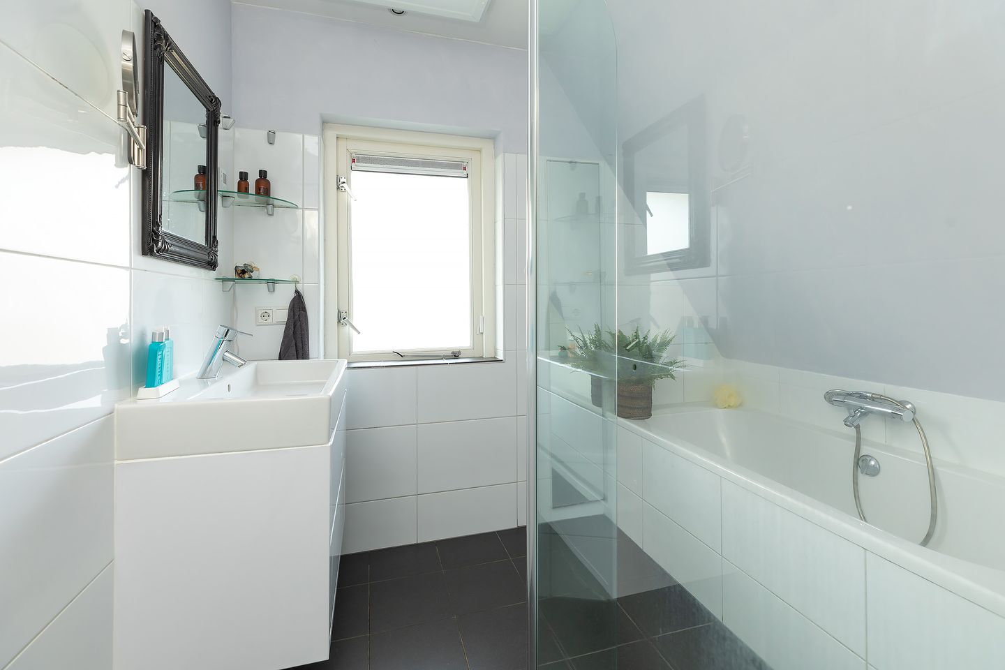 Foto 25 van Kamerlingh Onnesweg 205