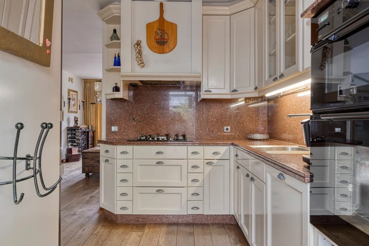 Photo 15 of Basstraat 39