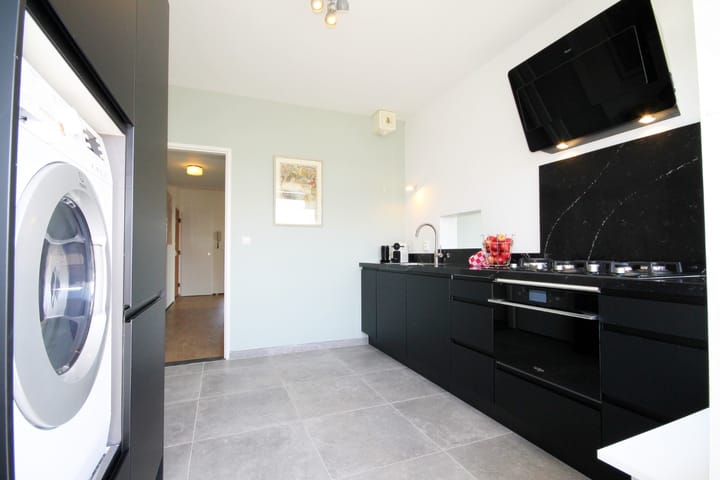 Photo 17 of Jacques Urlusstraat 147