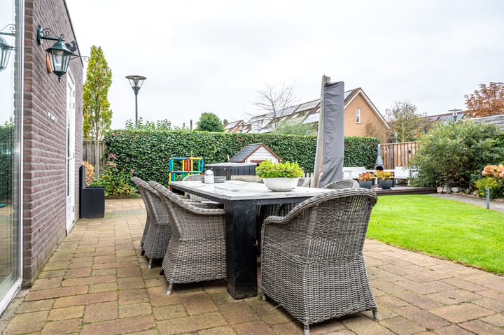 Photo 35 of Terracottastraat 50