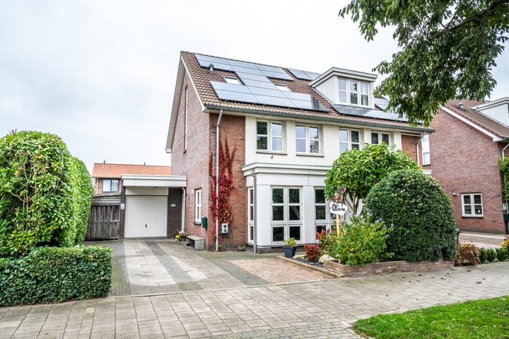 Photo 45 of Terracottastraat 50