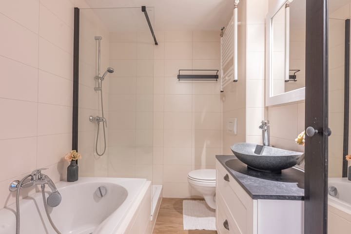 Foto 17 van Frans Erensstraat 16