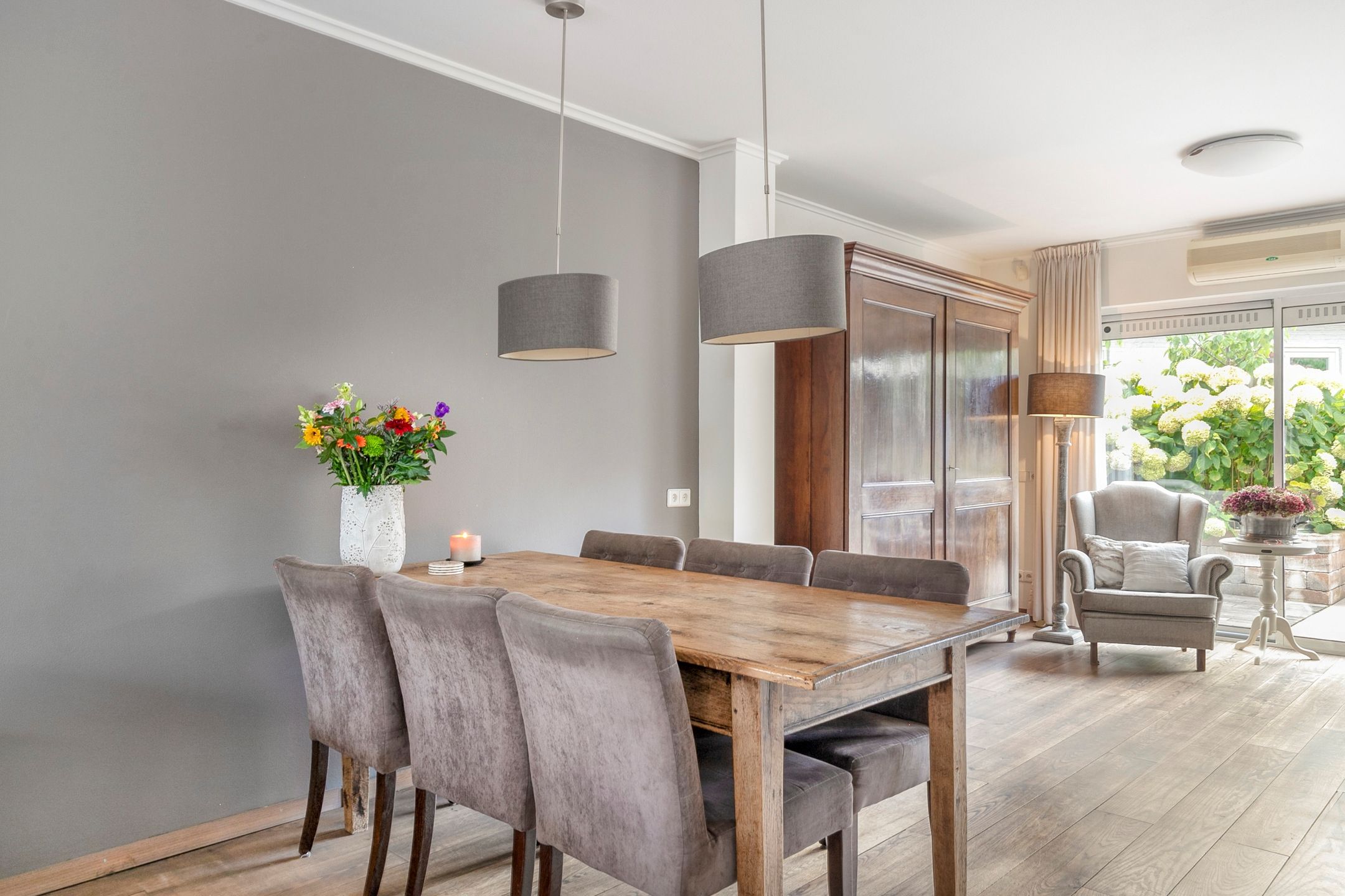 Foto 12 van Thorbeckeplein 12