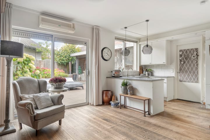 Foto 16 van Thorbeckeplein 12