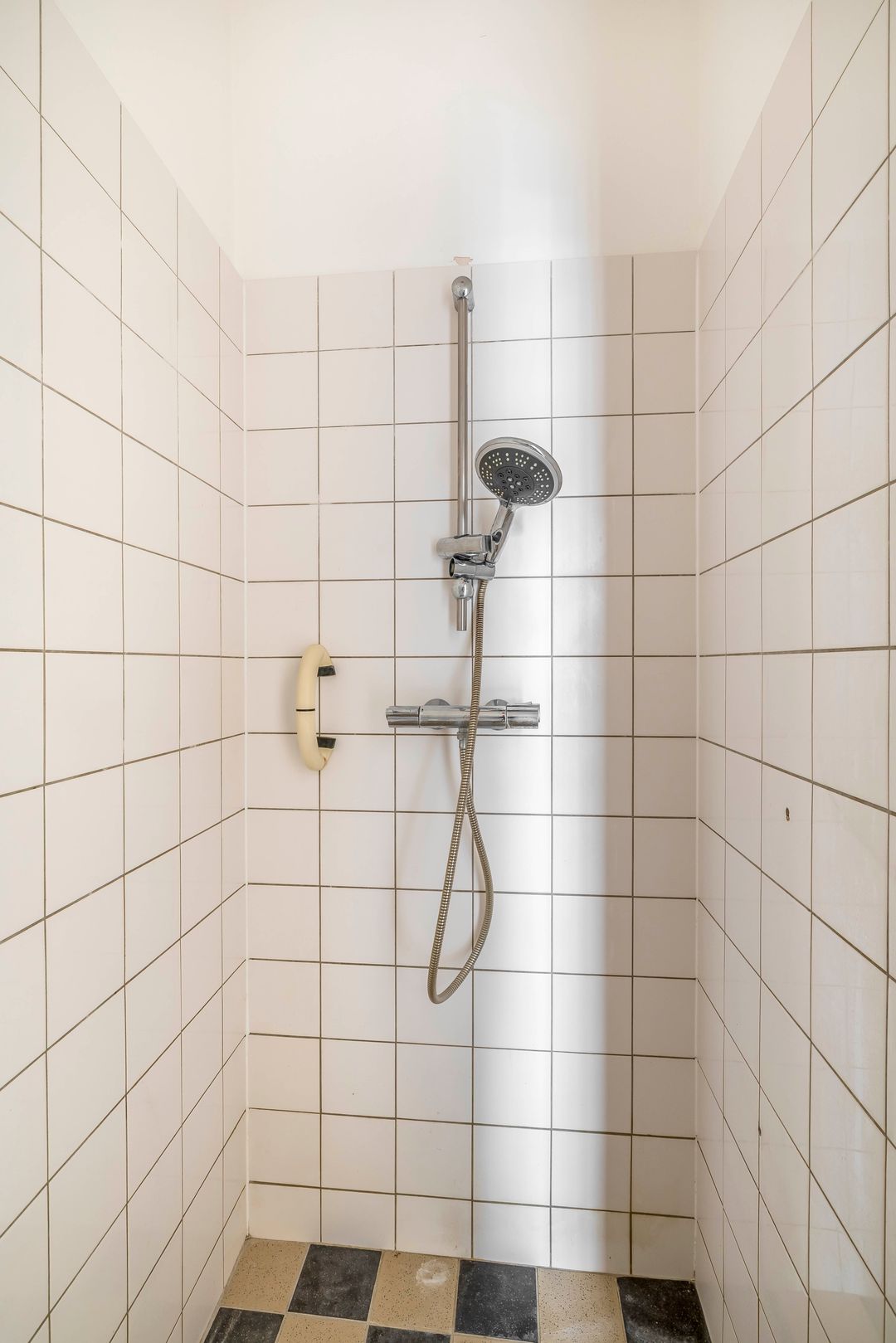 Foto 32 van Voltastraat 10