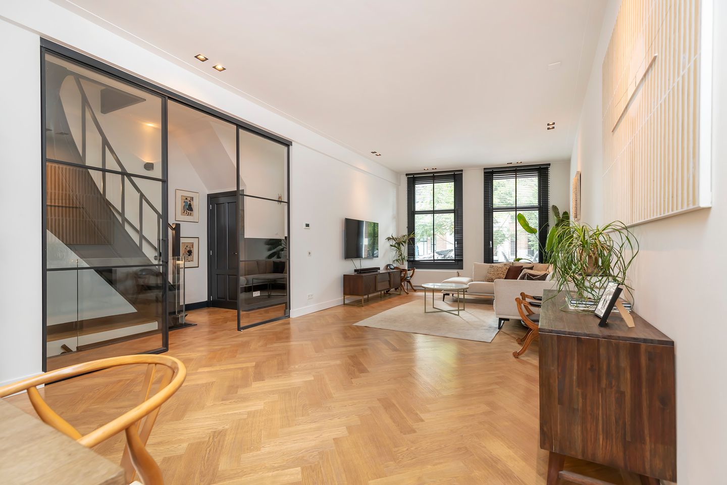 Foto 1 van Koninginneweg 51-H