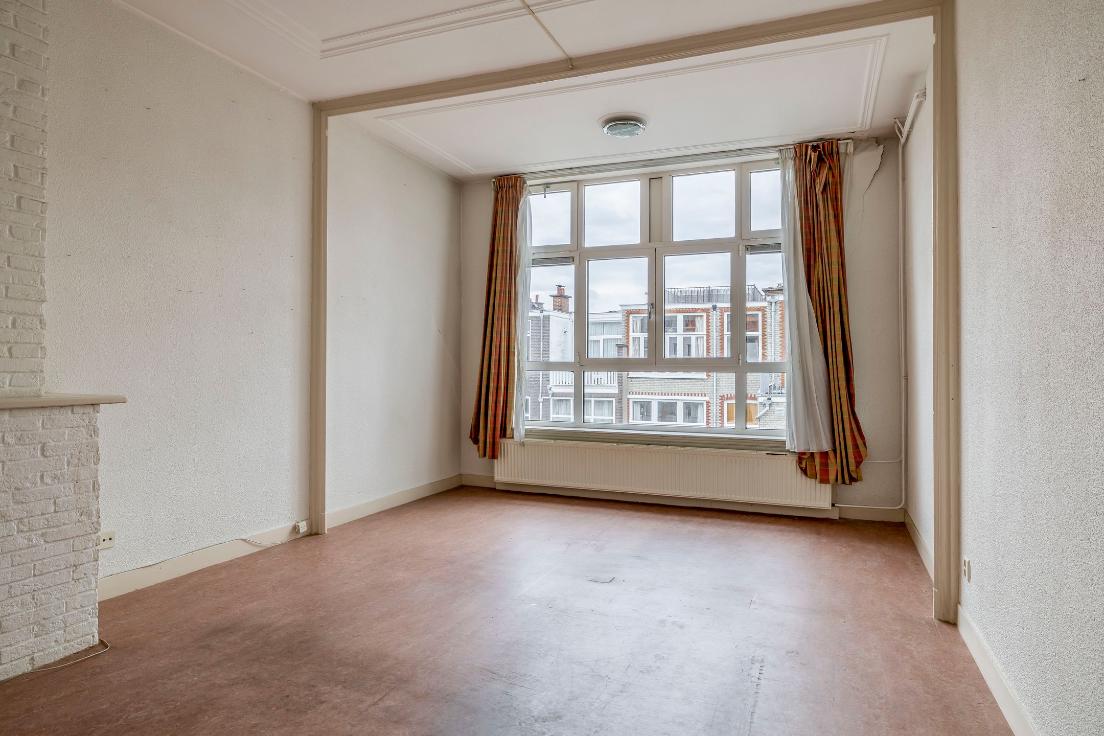 Photo 9 of Voltastraat 12