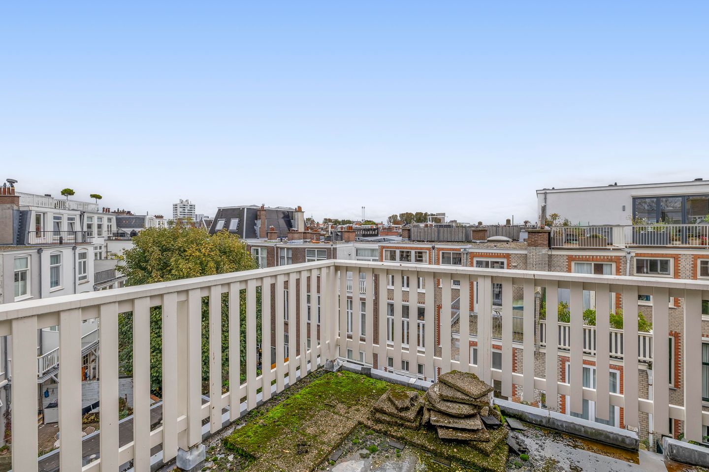 Photo 20 of Voltastraat 12