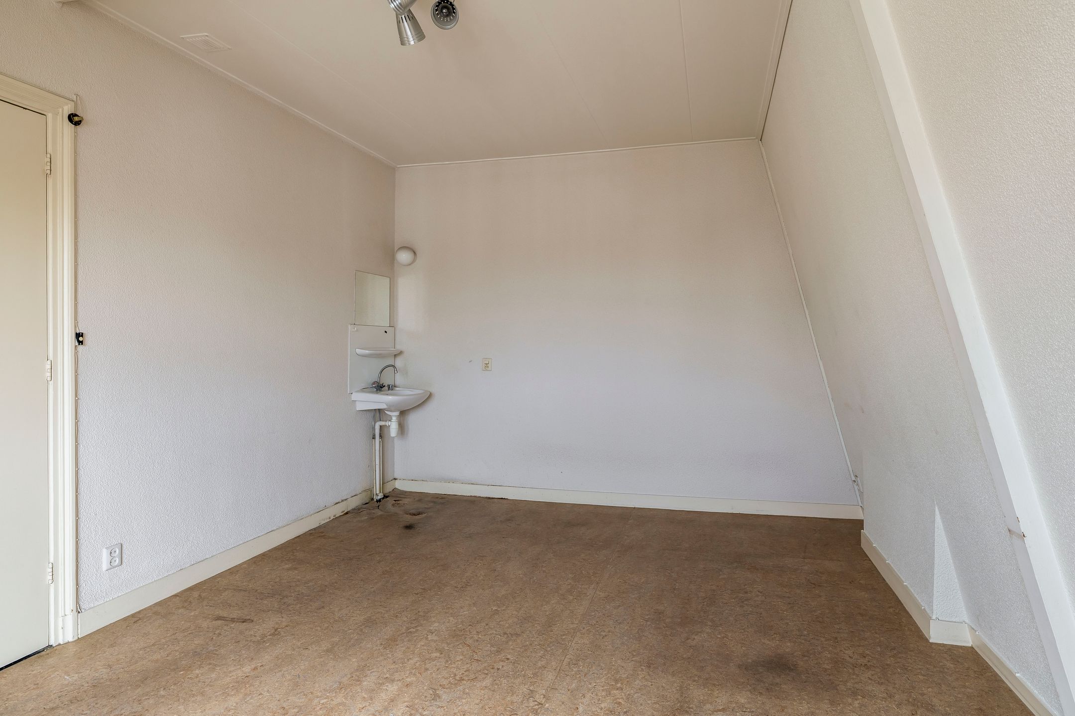 Photo 24 of Voltastraat 12