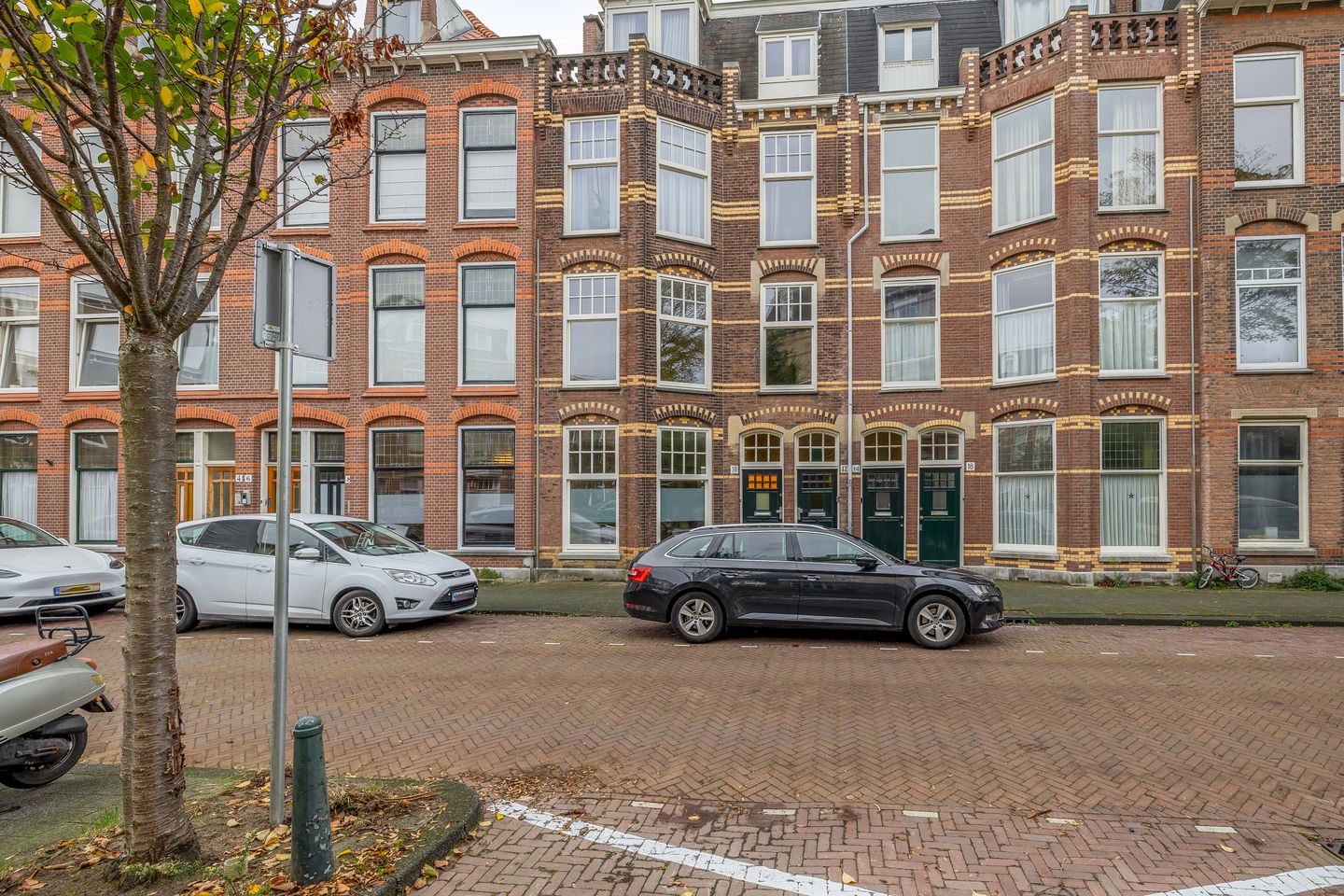 Photo 29 of Voltastraat 12