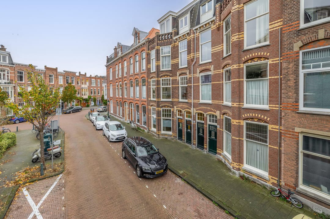 Photo 31 of Voltastraat 12