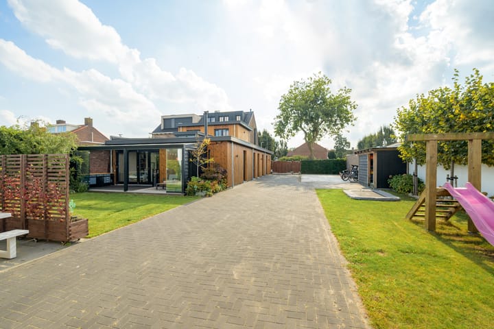 Photo 5 of Antiloopstraat 69