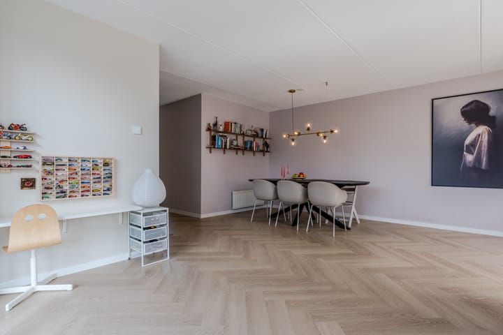 Foto 15 van Weegbree 2