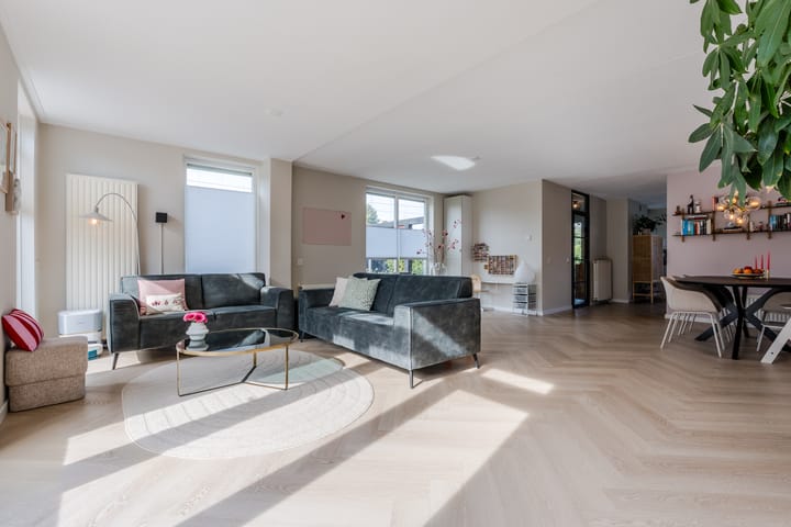 Foto 19 van Weegbree 2