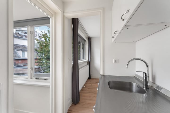 Foto 12 van Prins Bernhardstraat 27-B