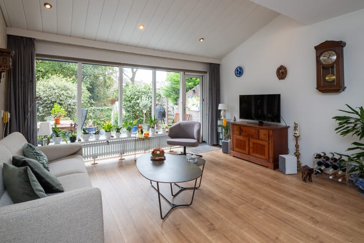 Foto 12 van Krulmos 13