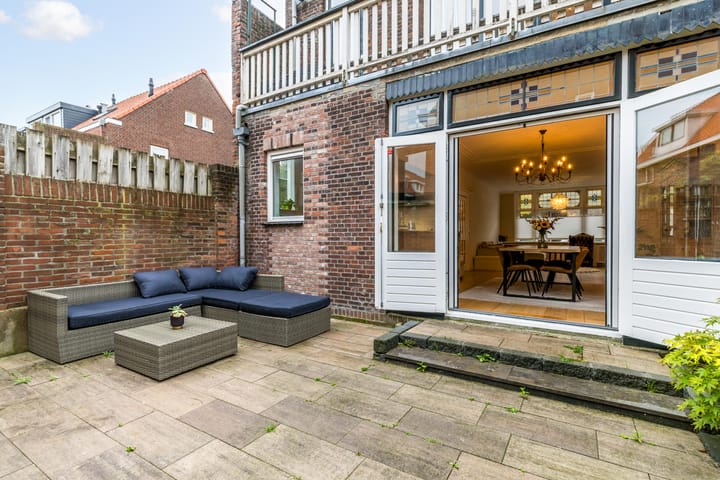 Foto 25 van Graaf Florisstraat 50