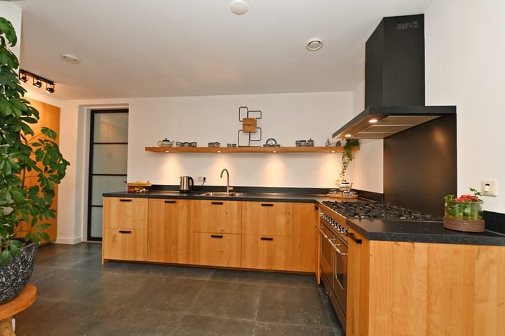 Photo 4 of Koos Veraartstraat 5