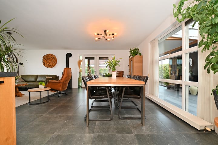 Photo 11 of Koos Veraartstraat 5