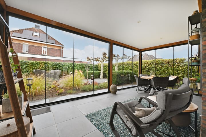 Photo 16 of Koos Veraartstraat 5