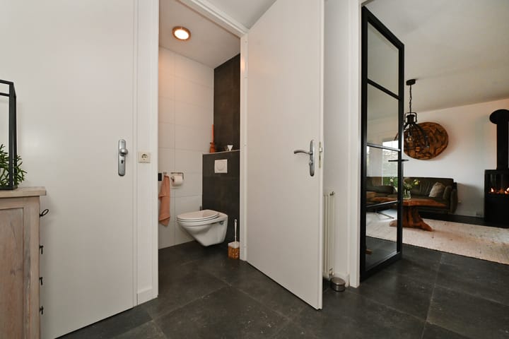 Photo 23 of Koos Veraartstraat 5