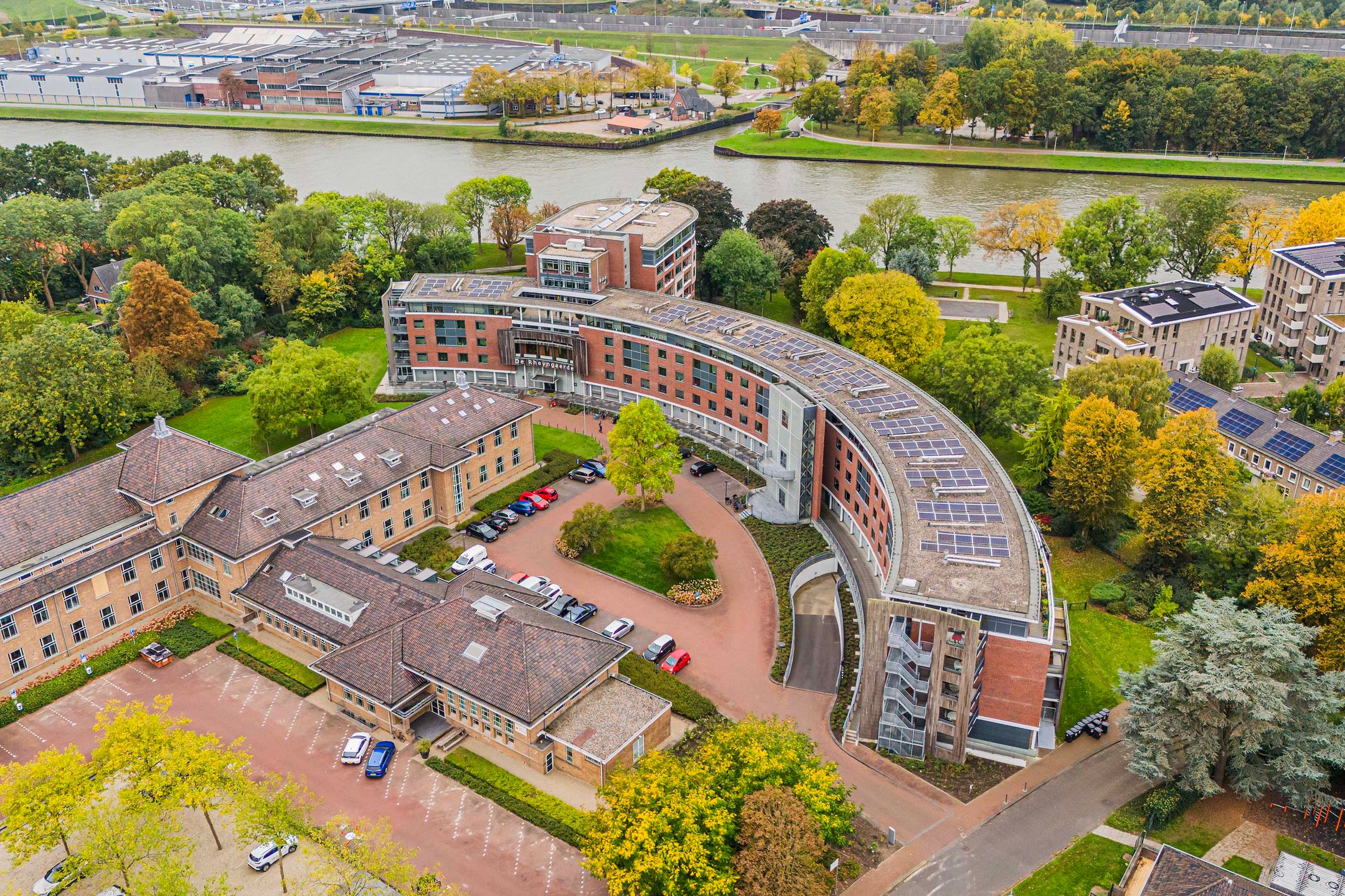 Photo 36 of Hendrika van Tussenbroeklaan 26