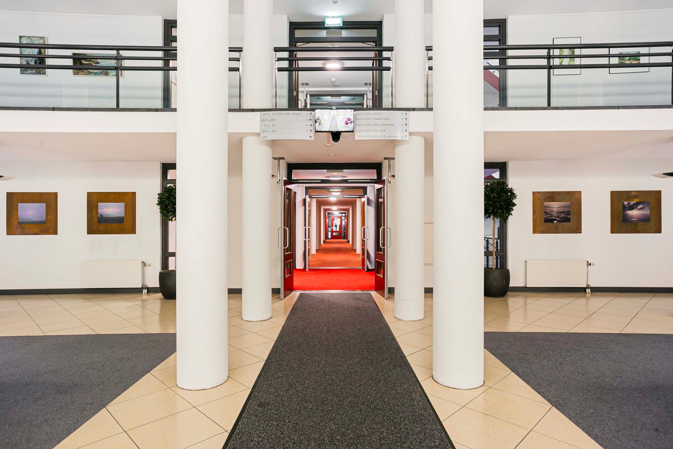 Photo 27 of Hendrika van Tussenbroeklaan 26