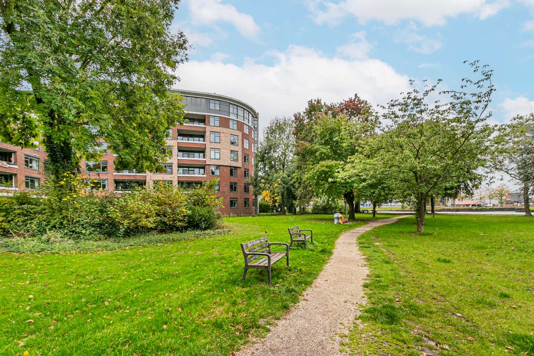 Photo 22 of Hendrika van Tussenbroeklaan 26