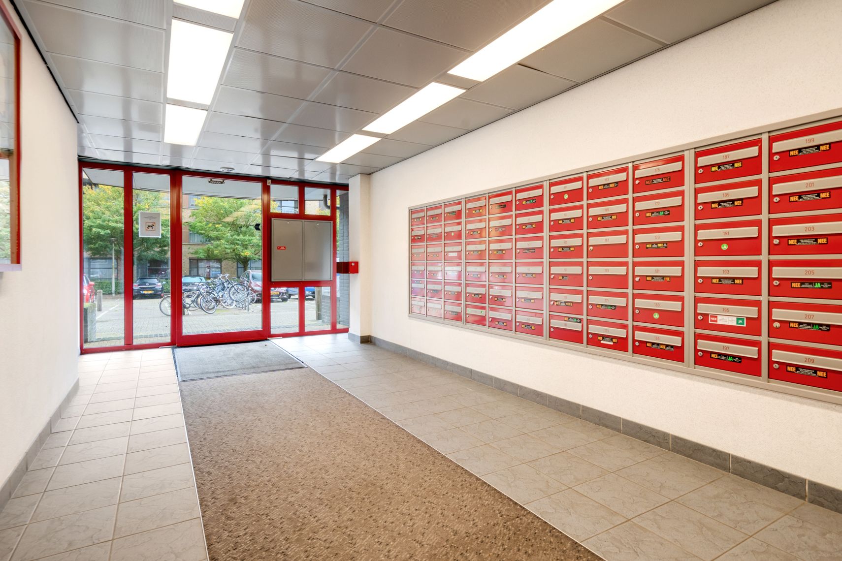 Foto 36 van Waalstraat 141