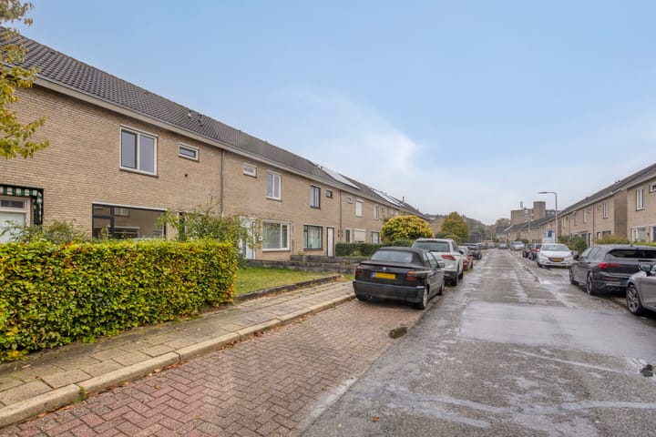 Photo 26 of Brucknerstraat 6