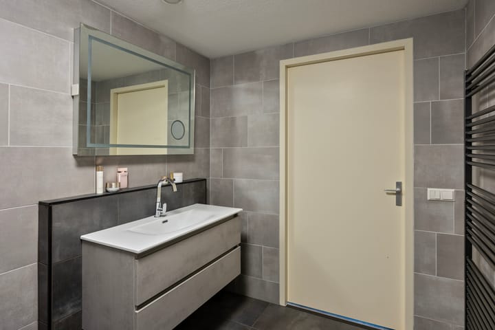 Foto 33 van Admiraalsplein 114