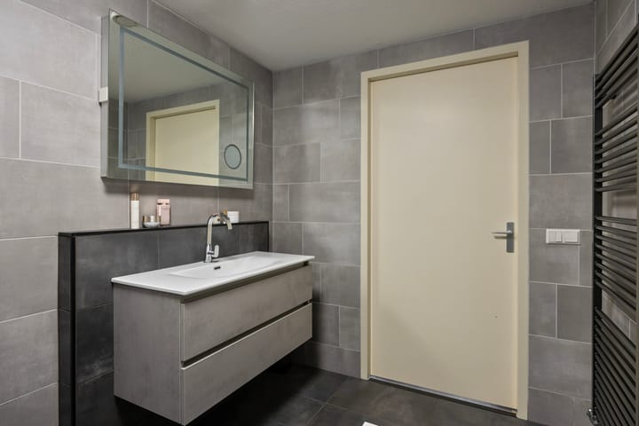 Foto 34 van Admiraalsplein 114