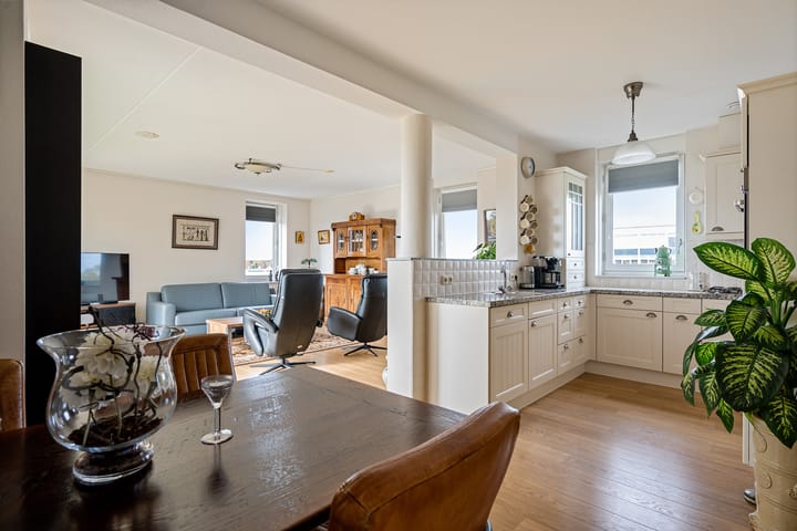 Foto 5 van Vondellaan 61