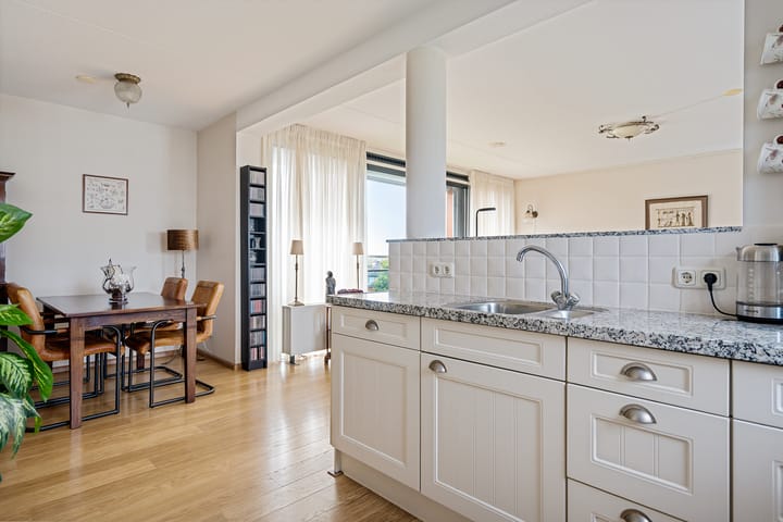 Foto 10 van Vondellaan 61