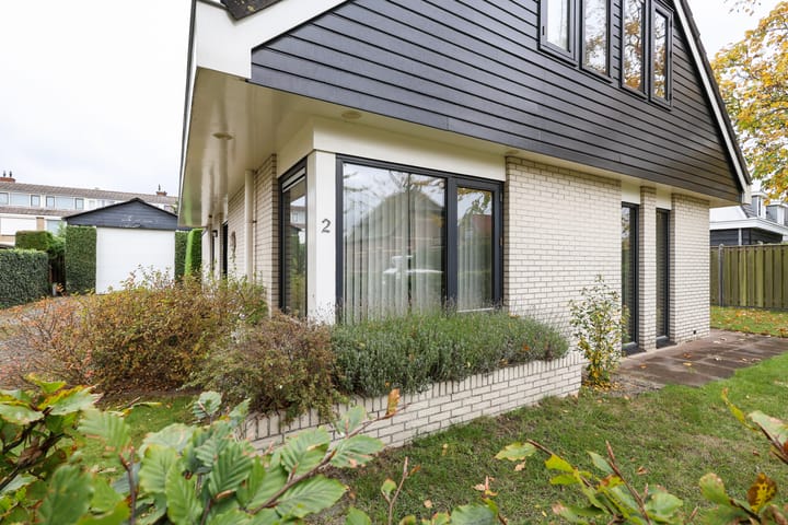 Photo 12 of Obalaan 2