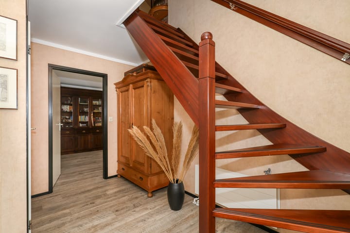 Photo 13 of Obalaan 2