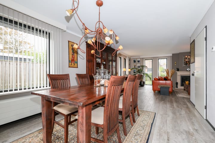 Photo 17 of Obalaan 2