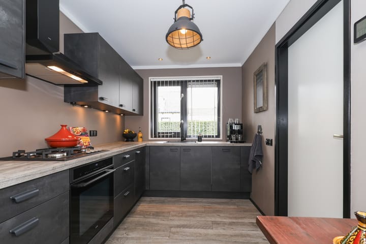 Photo 24 of Obalaan 2