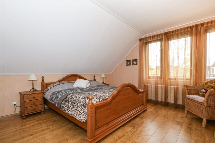 Photo 39 of Obalaan 2