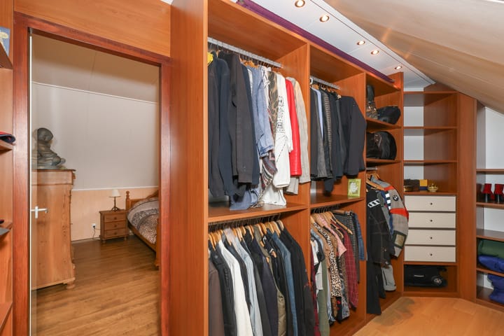 Photo 42 of Obalaan 2