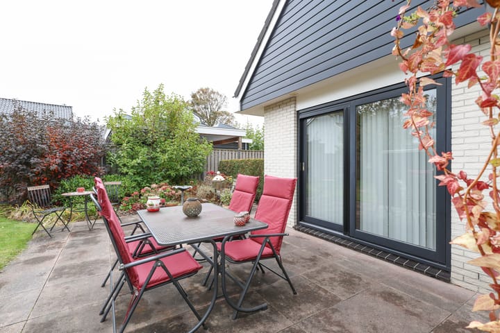 Photo 49 of Obalaan 2