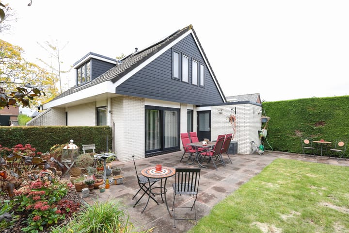 Photo 47 of Obalaan 2