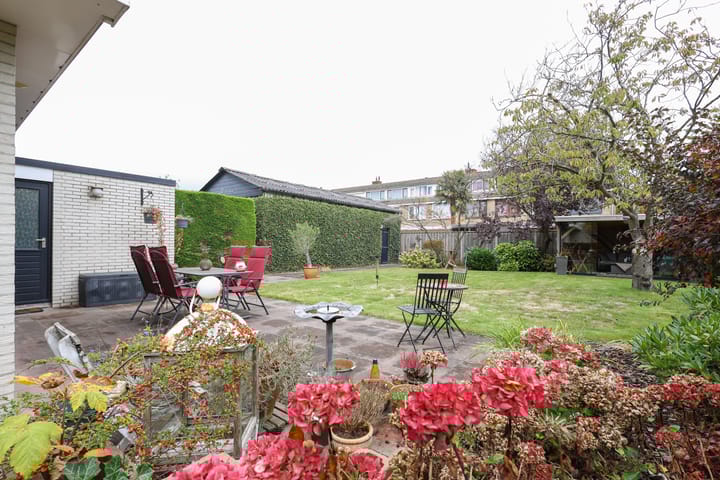 Photo 51 of Obalaan 2