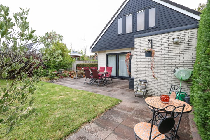 Photo 48 of Obalaan 2