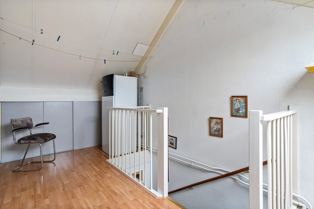 Photo 32 of Meiberg 29