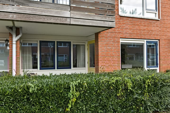 Photo 6 of Amalia van Solmsstraat 16